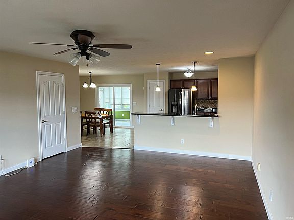 4th image of 1629 Lisas Way