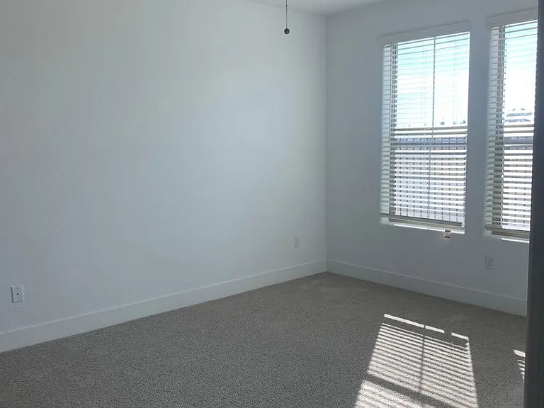 490 W Mahogany Ln — Photo 19