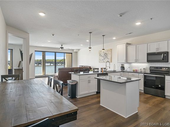 2nd image of 1065 Topsider Ln #504