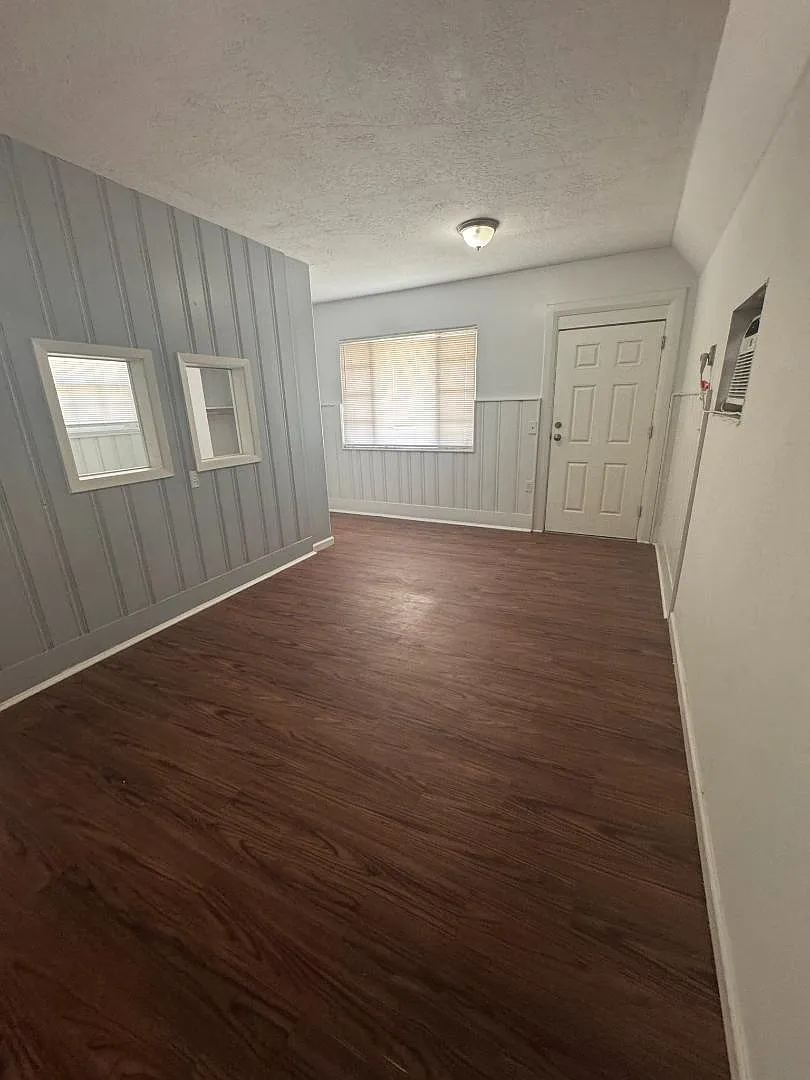 3670 Dixie Hwy NE - Unit 1 — Photo 4