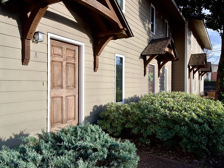 210 N Ross St #A — Photo 24