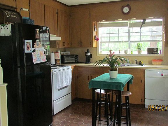 3rd image of 308 W Parker St
