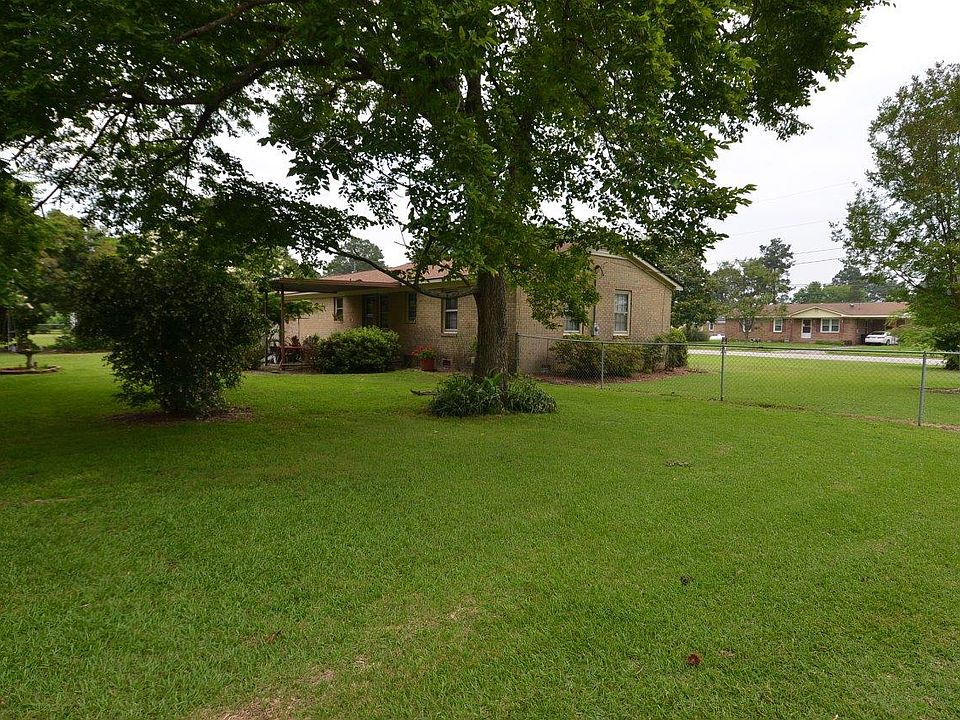 1st image of 484 Gayle Blvd