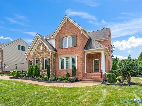 3rd image of 12709 Wyndham West Dr
