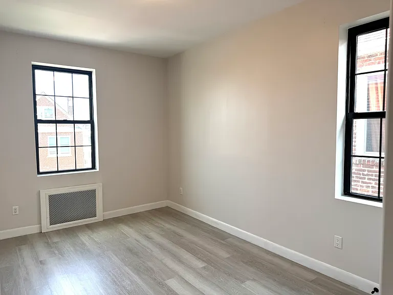 29-35 Gillmore St #2 — Photo 6