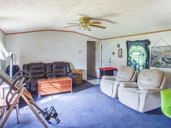 5th image of 202 Northwood Bch