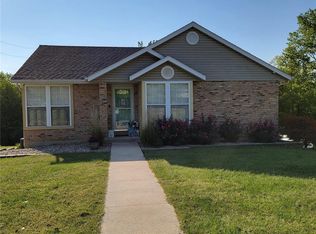 108 Carriage Rd, Hannibal, MO 63401