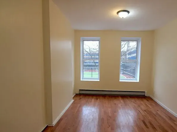 207 Franklin Ave #1R, Brooklyn, NY 11205