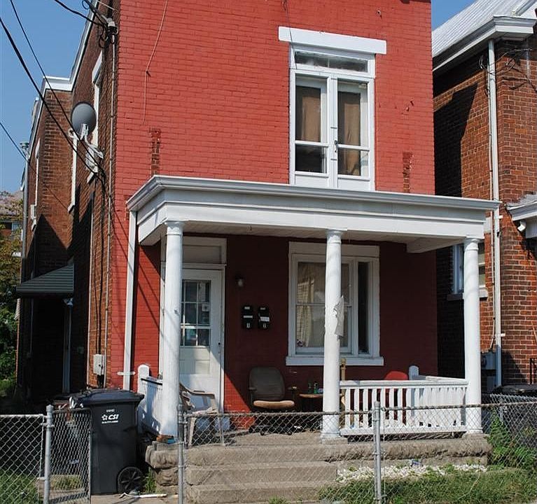 2nd image of 1819 Pearl St