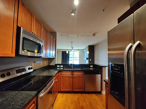 9019 E Panorama Cir Photo 1