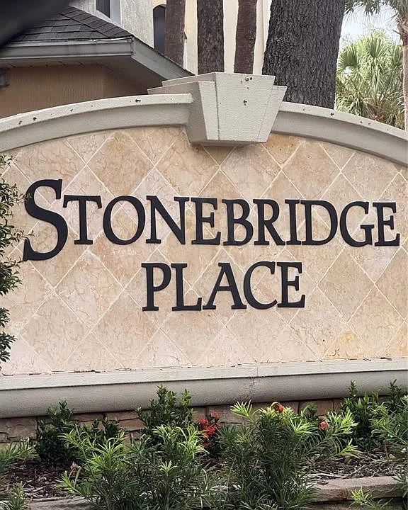 6214 Stevenson Dr #305