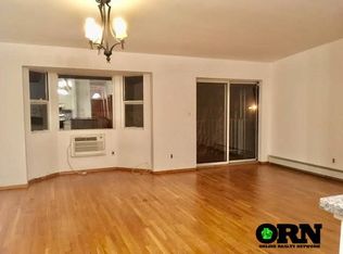 5944 Gates Ave, Ridgewood, NY 11385