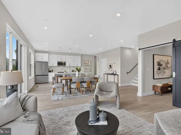 720 Irving St NE #7, Washington, DC 20017