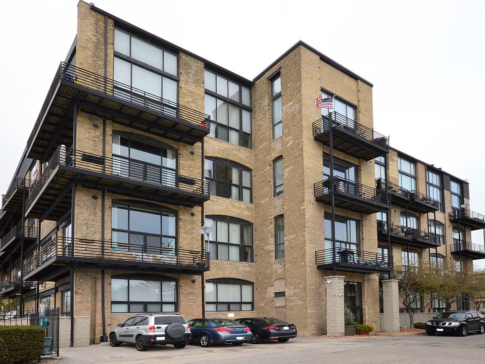 1st image of 2614 N Clybourn Ave APT 406
