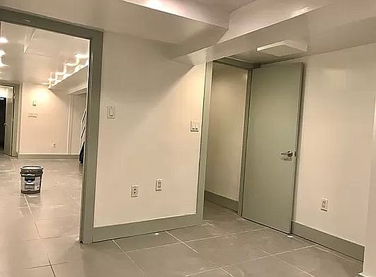 3rd image of 231 Jefferson St #1B