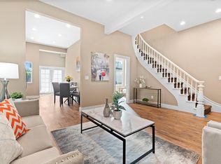 814 Henry St, Oakland, CA 94607