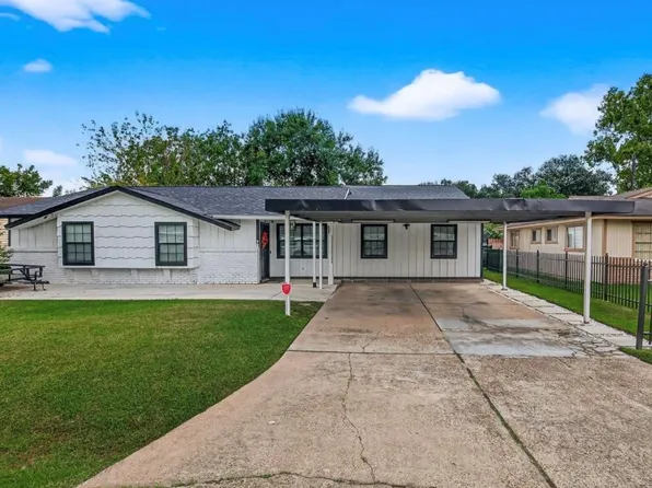 1246 Mitchell Rd, Houston, TX 77037