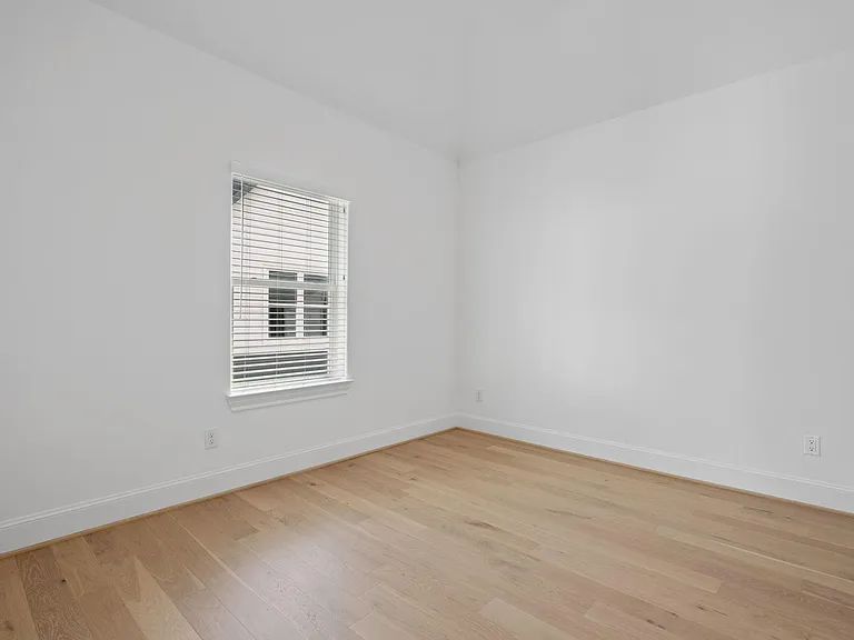 614 Delmar St — Photo 13