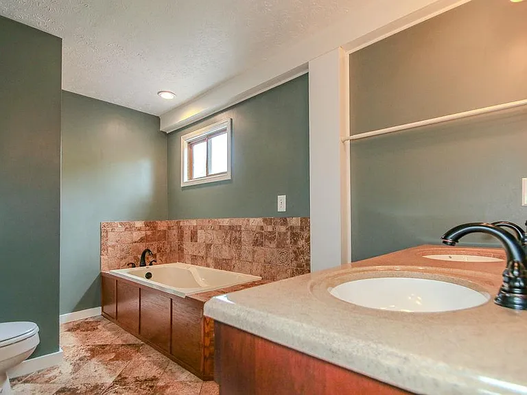 12433 Webster Rd — Photo 6