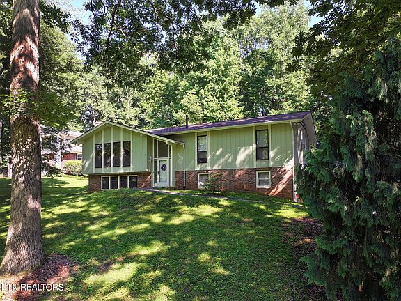2nd image of 8048 Camberley Dr
