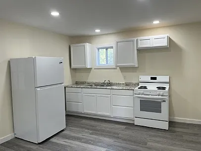 1507 Greenville Hwy #A
