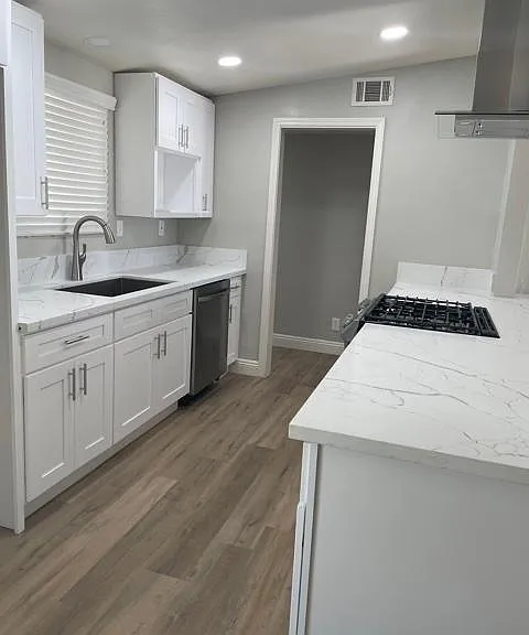 9390 3rd Ave — Photo 3