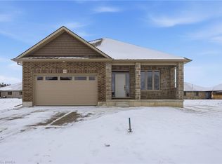 105 Vanrooy Trl, Norfolk County, ON