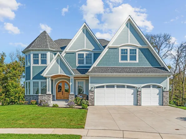 21412 Poate Ct, Rogers, MN 55374