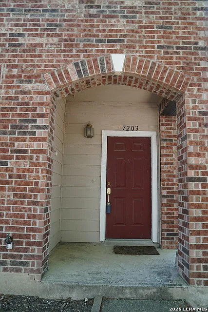 3 bed, 2.5 bath, 1769 sqft, $1,750 — Photo 3