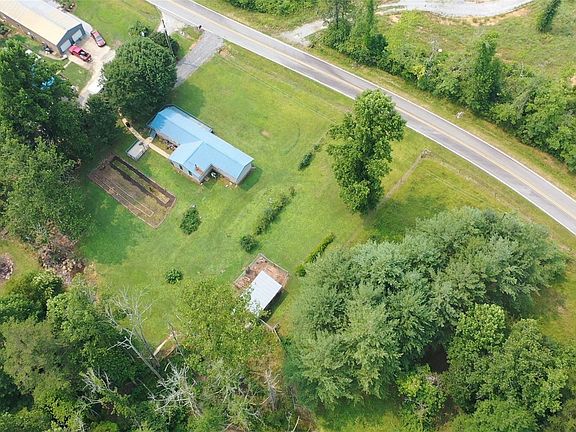 2nd image of 5868 Nubbin Creek Rd