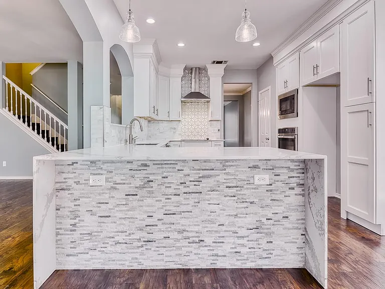 22503 Madison Park — Photo 13