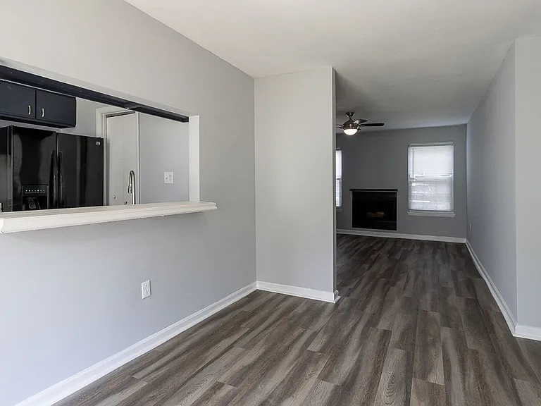 411 Sea Pointe Ct #101 — Photo 13