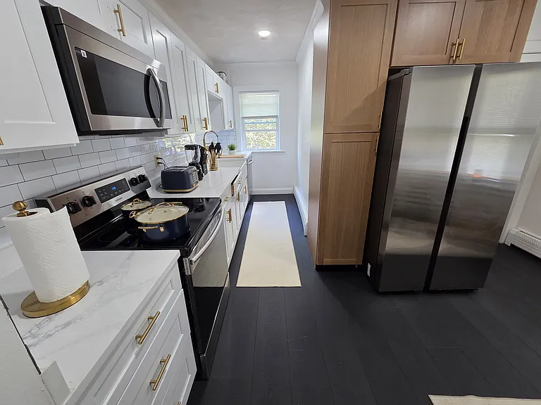 17 Elizabeth St #1 — Photo 8