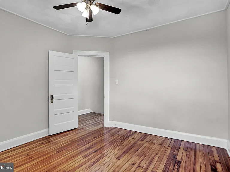 2853 Mayfield Ave — Photo 14