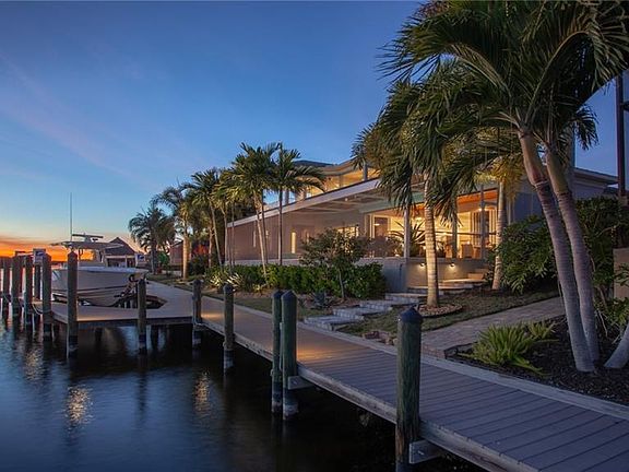 2nd image of 1903 Harbour Cir