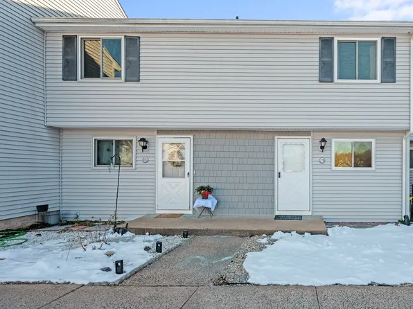 16 Seymour Road #17-D, East Granby, CT 06026