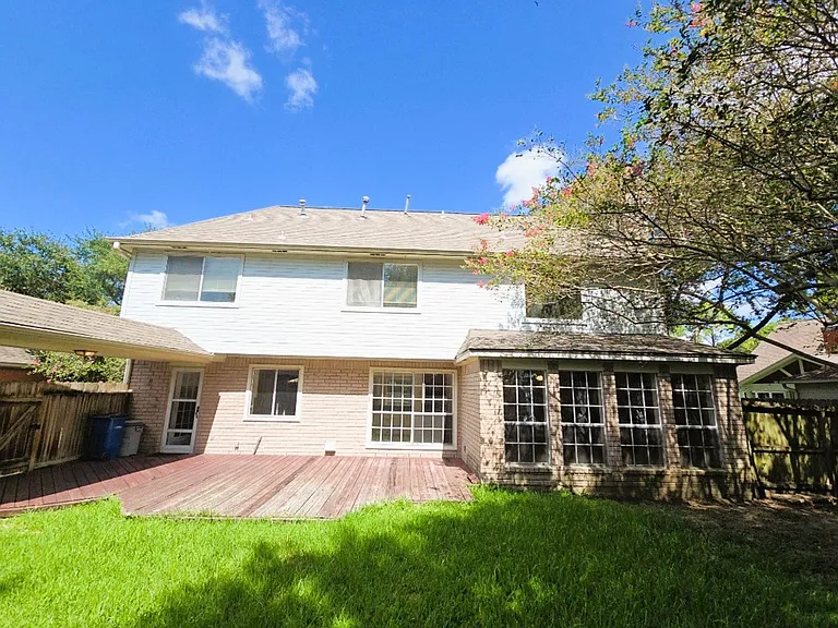 2502 Fairwind Dr — Photo 6