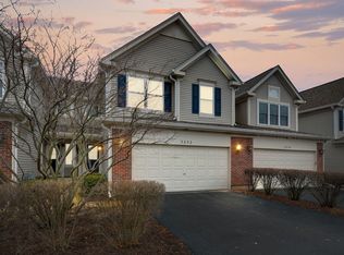3252 Cool Springs Ct, Naperville, IL 60564