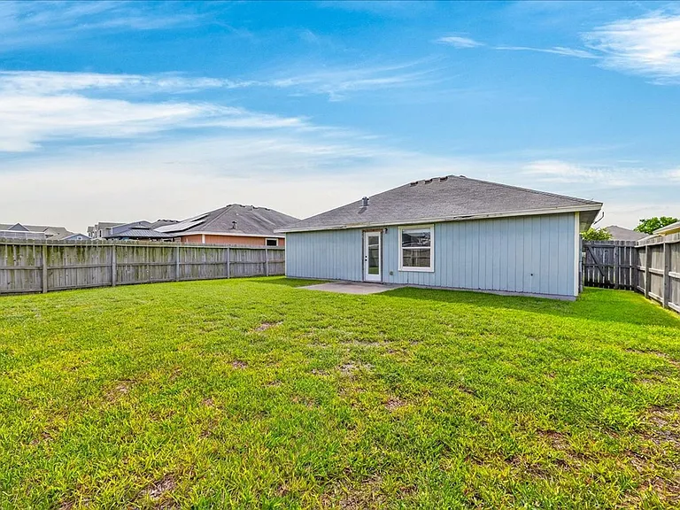2314 Blue Star Dr — Photo 39