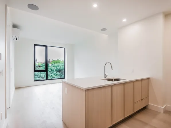 218 Front Street image 2 of 46