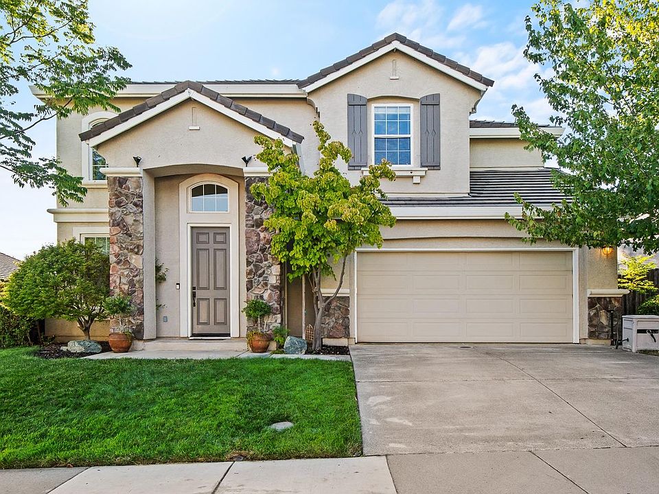 1st image of 3318 Corinthian Ln