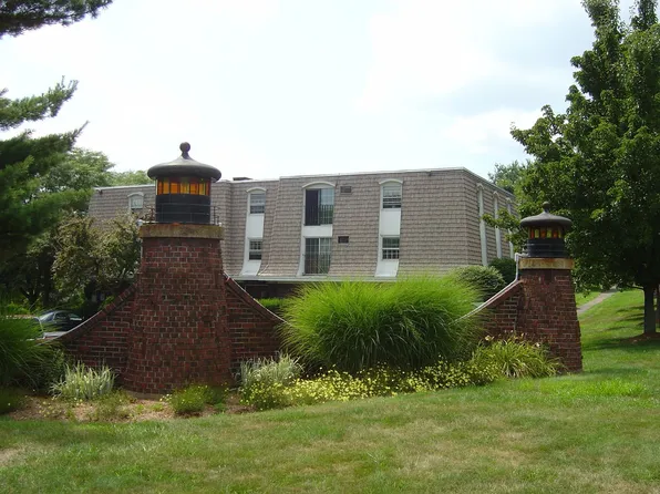 Beacon Hill, 1188 Middle Tpke W #1196-C-1, Manchester, CT 06040