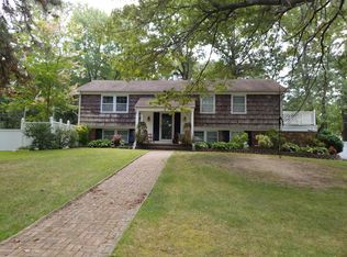 2 Winterling St, Coram, NY 11727