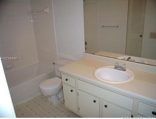 2nd image of 12620 Vista Isles Dr #11023
