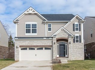 28380 Verona Dr, Novi, MI