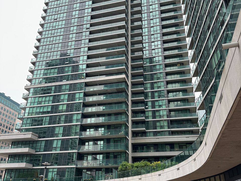 1st image of 33 Bay St #3702