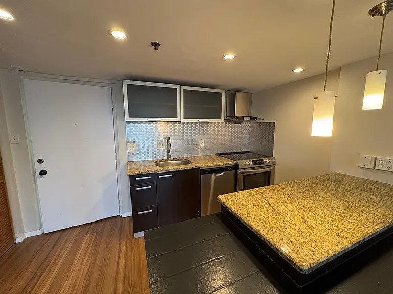 701 S Madison Ave #309 — Photo 13