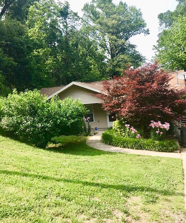 1st image of 1428 Ozark St