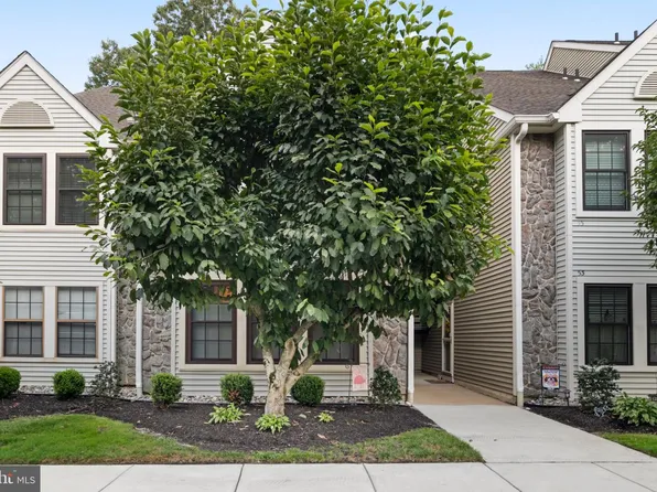 54 Summit Ct, Marlton, NJ 08053
