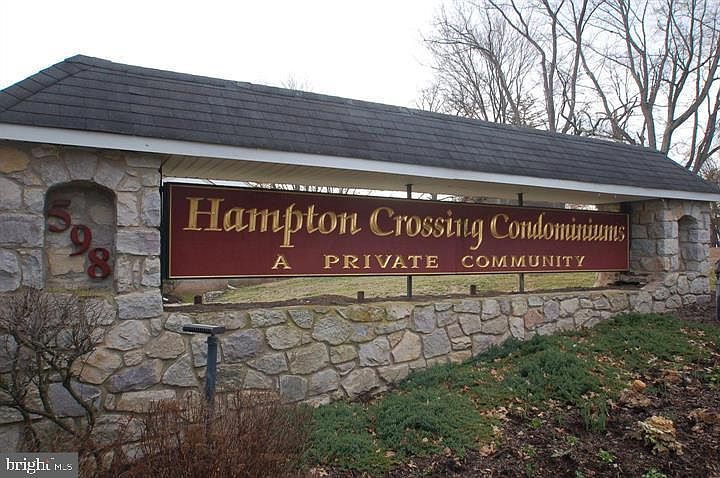 1st image of 102 Hampton Ave